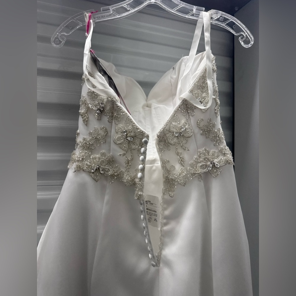 CLEARANCE -Christina Wu Wedding Dress - Size 6 – Strapless Beaded Bodice – NWT - Picture 13 of 16